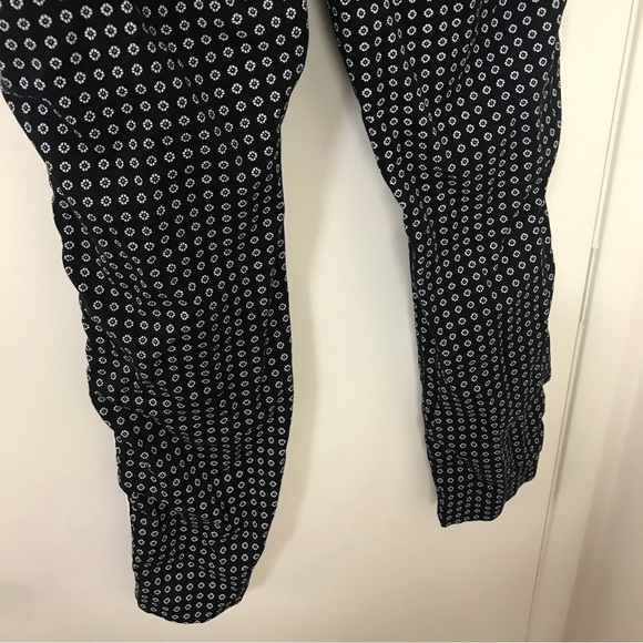 3/$15 Old navy the diva 90s festival mini floral print with tuxedo stripe pant - Picture 11 of 11